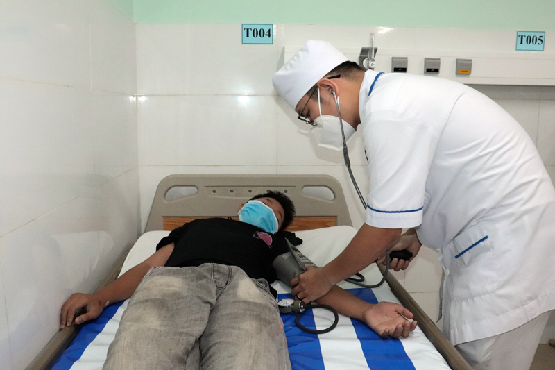 Ngăn chặn bạo lực đối với nhân viên y tế: Biện pháp cần thiết và cấp bách