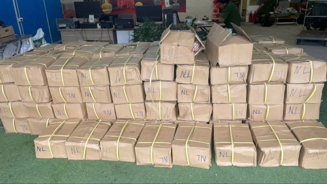 Đà Lạt: Thu giữ 2,5 tấn thực phẩm đông lạnh không nguồn gốc